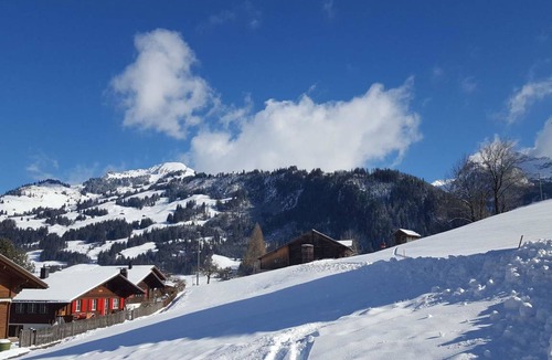 Zweisimmen Apartment | Apartment ∙ 3 bedrooms ∙ 7 guests