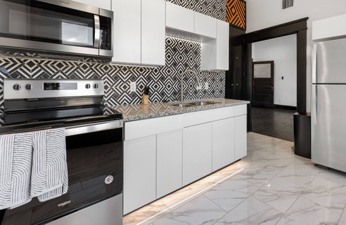 Okmulgee Apartment | Apartment 3: Okmulgee Main St