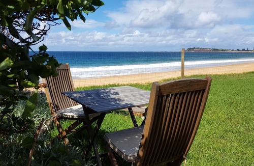 Narrabeen Apartment | Apartment 3 - The Coachhouse