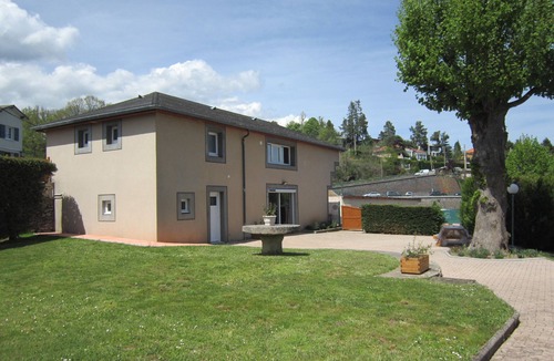 Aydat Apartment | Apartment 30m from Lake Aydat beach