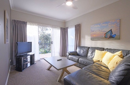 Old Bar Apartment | Apartment 31@ The Meridian