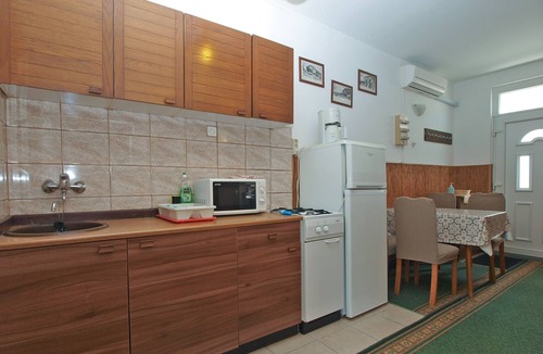 Liznjan Apartment | Apartment 320/731 (Istria - Liznjan), 1750m from the beach