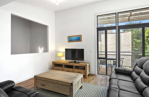 Lorne Apartment | Apartment 36 Pacific Apartments