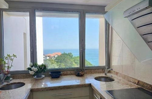 Biarritz Apartment | Apartment 3P with pool & sea view
