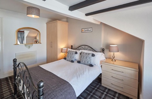 West Cliff Apartment | Apartment 4 at Khyber