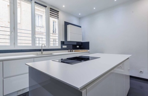 17th Arrondissement Apartment | Apartment 4 Bedrooms/4 Bathrooms/Paris 17