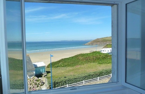 Finistere Apartment | - Apartment 4 -