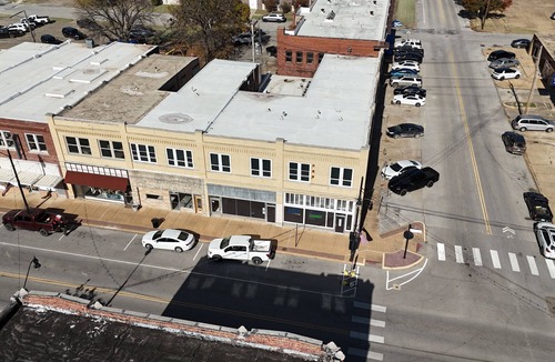 Okmulgee Apartment | Apartment 4: Okmulgee Main St