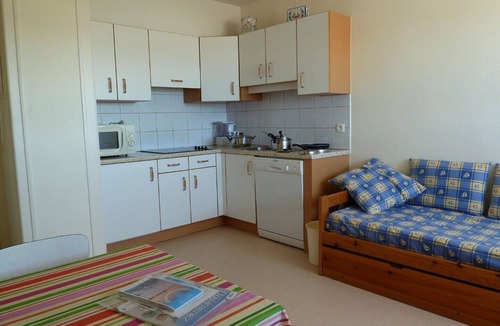 Plonevez-Porzay Apartment | - Apartment 5 -