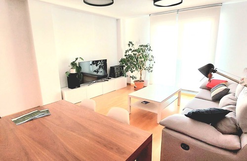 Mendillorri Apartment | Apartment 5 min from the center of Pamplona