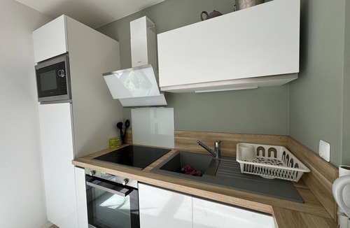 Lion-sur-Mer Apartment | Apartment 5 minutes from the beach