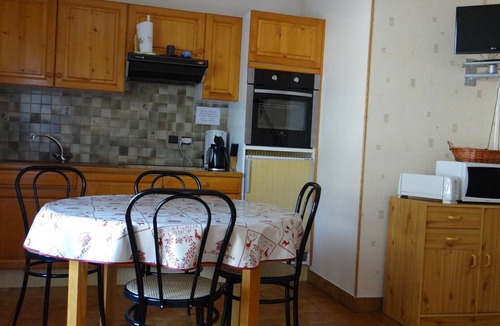 Thones Apartment | APARTMENT 5 SLEEPING TUNA 74230