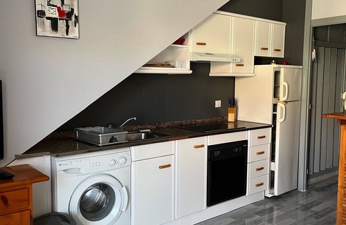 Cambrils Apartment | Apartment 50m from the sea with swimming pool and air conditioning