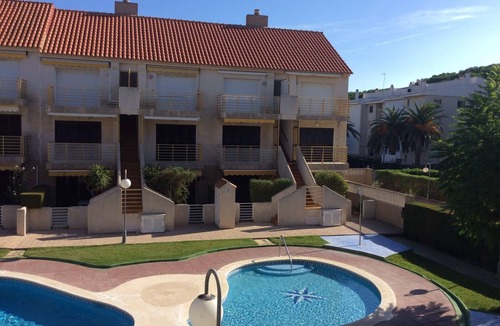 Cambrils Apartment | Apartment 50m from the sea with swimming pool and air conditioning