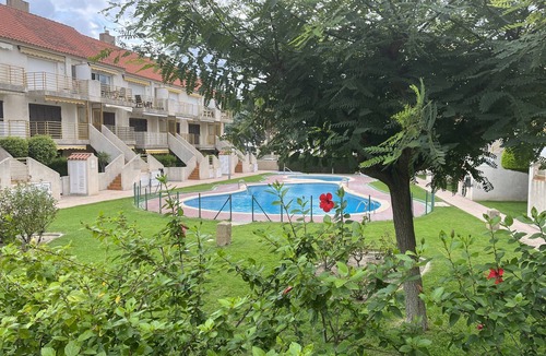 Cambrils Apartment | Apartment 50m from the sea with swimming pool and air conditioning