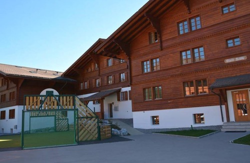 Schoenried Apartment | Apartment ∙ 6 bedrooms ∙ 12 guests