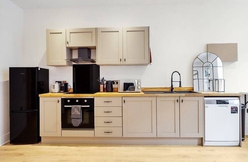 Brighouse Apartment | Apartment 6 Tudor House