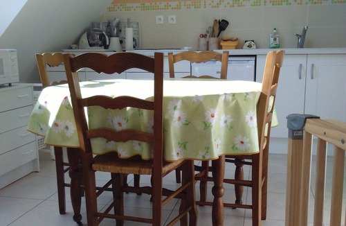 Batz-sur-Mer Apartment | APARTMENT 62 m2 with garden, 300m FROM LA GOVELLE BEACH AND COASTAL PATHWAY