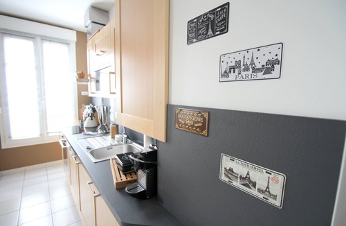 Serris Apartment | Apartment 6pax Square Elysee Square Tuscan Square, 10min Disneyland (DANUBE 2)