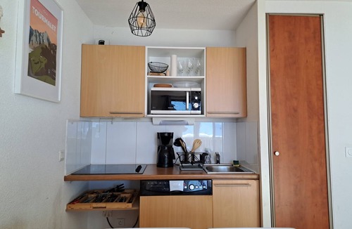 La Mongie Apartment | Apartment 8 Pers. La Mongie. 3 bedrooms. Indoor pool. Close to ski slopes.