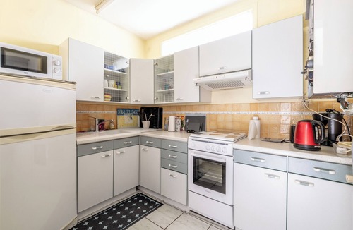 Pornic Apartment | Apartment 'A 22' with Balcony