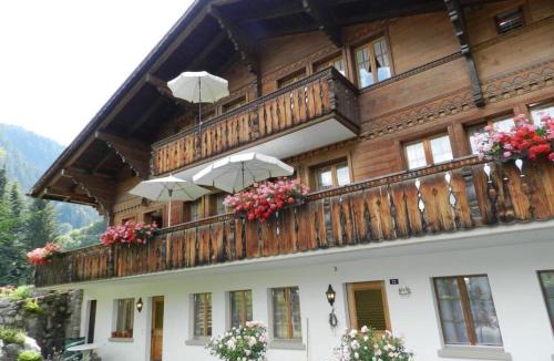 Saanen Apartment | Apartment Abendrot by Interhome