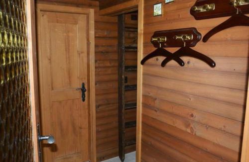 Saanen Apartment | Apartment Abnaki- Chalet by Interhome