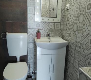Gracac Apartment | Apartment Ada bed & breakfast