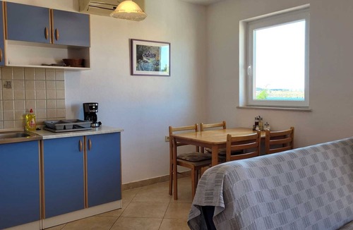 Omisalj Apartment | Apartment Adriana 1 for 4 people