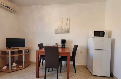 Omisalj Apartment | Apartment Adriana 2 for 3 people