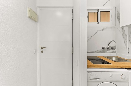 Benalmadena Costa Apartment | Apartment 'Agata' with Sea View, Wi-Fi and Air Conditioning