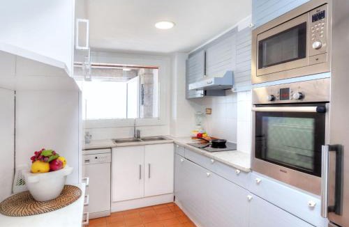 L'Escala Apartment | Apartment Albatros by Interhome