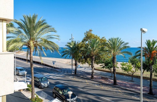 Cambrils Apartment | Apartment 'Albatros' with Sea View, Wi-Fi and Air Conditioning