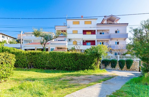 Palit Apartment | Apartment Albina (35101-A1) - Palit - island Rab