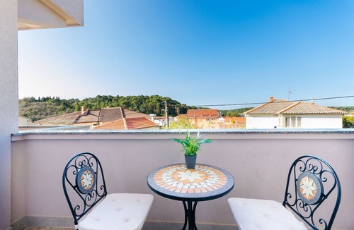 Palit Apartment | Apartment Albina (35101-A1) - Palit - island Rab