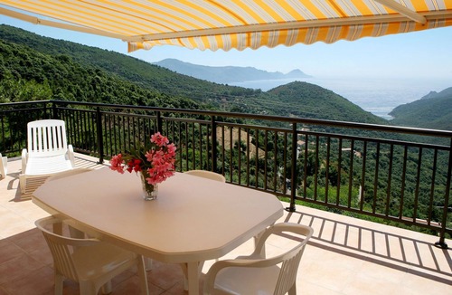 Partinello Apartment | Apartment Aloes by Interhome