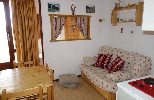 Eclose-Ouest Apartment | APARTMENT ALPE Dhuez DISTRICT Passeaux