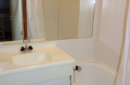 Eclose-Ouest Apartment | APARTMENT ALPE Dhuez DISTRICT Passeaux