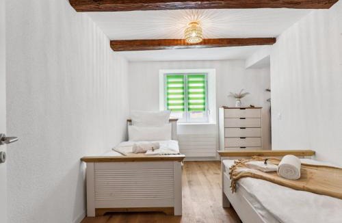 Luchsingen Apartment | Apartment Alpenzauber Chalet by Interhome