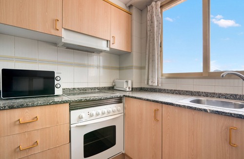 Grau i Platja Apartment | Apartment 'Alquilar Mas Comprar - Jardin 3' with Shared Pool, Wi-Fi and Air Conditioning