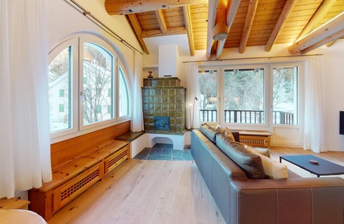 Sils-Maria Apartment | Apartment Alvetern - Stylish Apartment in Sils Maria