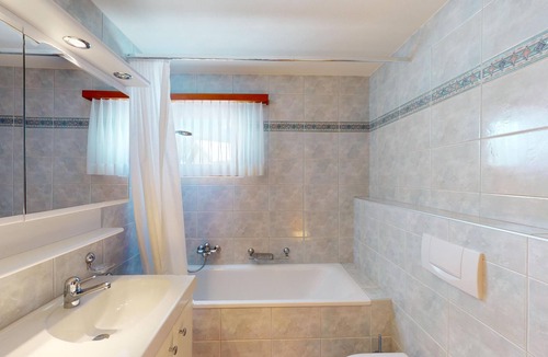 Champfer Apartment | Apartment Ambretta OG - Spacious Apartment in Champfèr