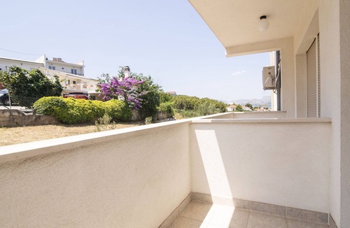 Slatine Apartment | Apartment Anđa by Interhome