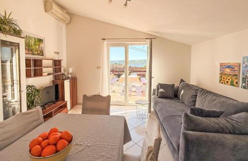 Turanj Apartment | Apartment Ana-2 by Interhome