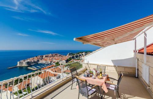 Ploce Apartment | Apartment and Room Cicko