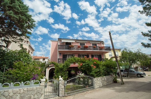 Punat Cabin | Apartment and Room Marica