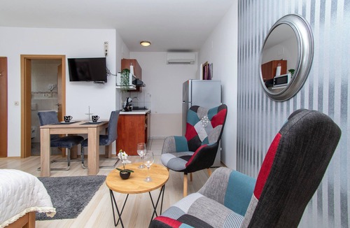 Podstrana Apartment | Apartment and Rooms Ana (32801-A2) - Podstrana