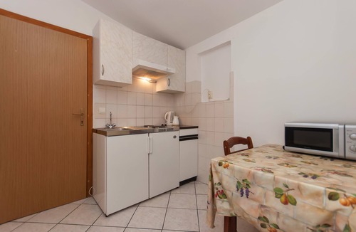Bili brig Apartment | Apartment and Rooms Ivan (45191-A18) - Makarska
