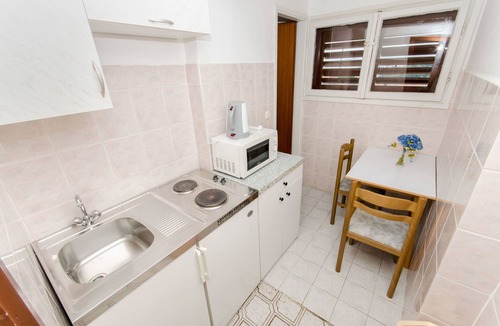 Bili brig Apartment | Apartment and Rooms Ivan (45191-A15) - Makarska