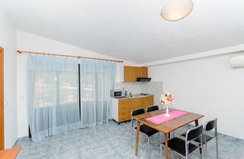 Bili brig Apartment | Apartment and Rooms Ivan